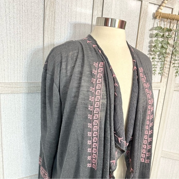 Haute Project Los Angeles Gray Pink Boho Waterfall Cardigan Sweater Tribal Large - Picture 4 of 8